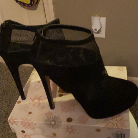 Aldo Shoes - Sexy Aldo mesh & micro fiber ankle boot